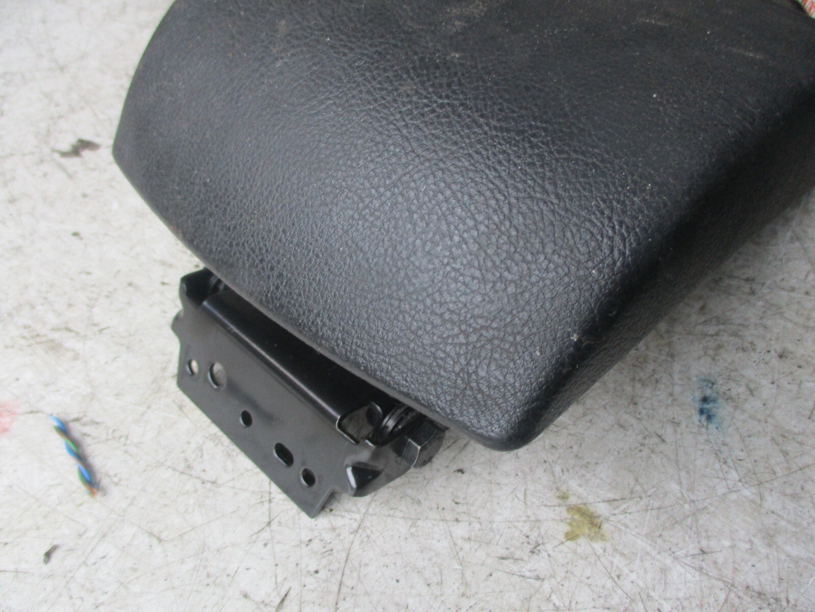 FORD S-MAX 2010 2.0 BLACK LEATHER CENTRE ARM REST 9M21R044C82A
