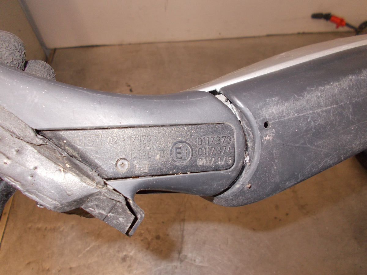 VOLKSWAGEN PASSAT B5 MK3 NS PASSENGER SIDE ELECTRIC DOOR WING MIRROR SILVER