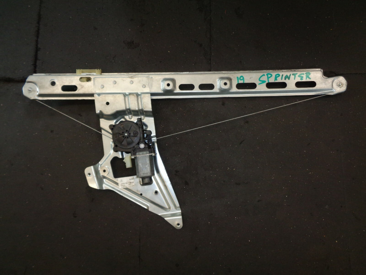 MERCEDES BENZ 2018 MK3 SPRINTER VAN WINDOW MOTOR AND REGULATOR OS FRONT DRIVER