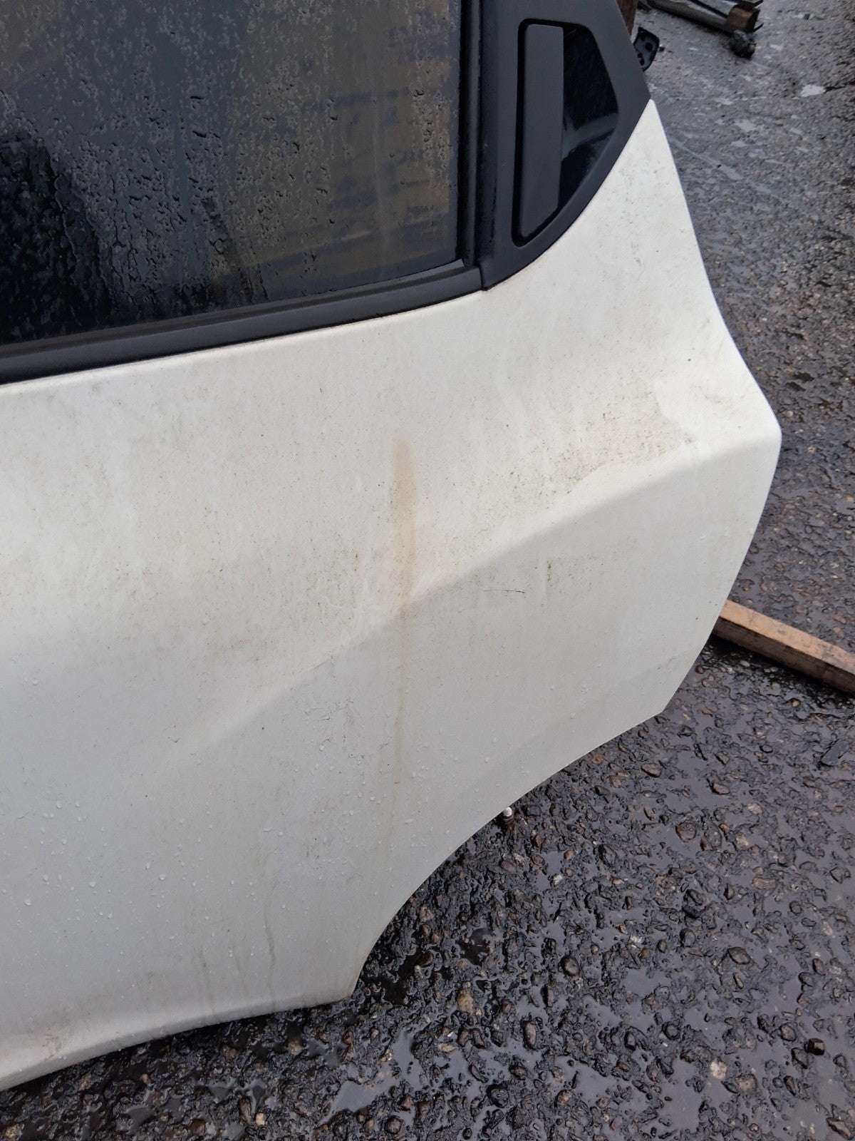 2016 NISSAN JUKE MK1 NSR PASSENGER SIDE REAR LEFT COMPLETE DOOR WHITE