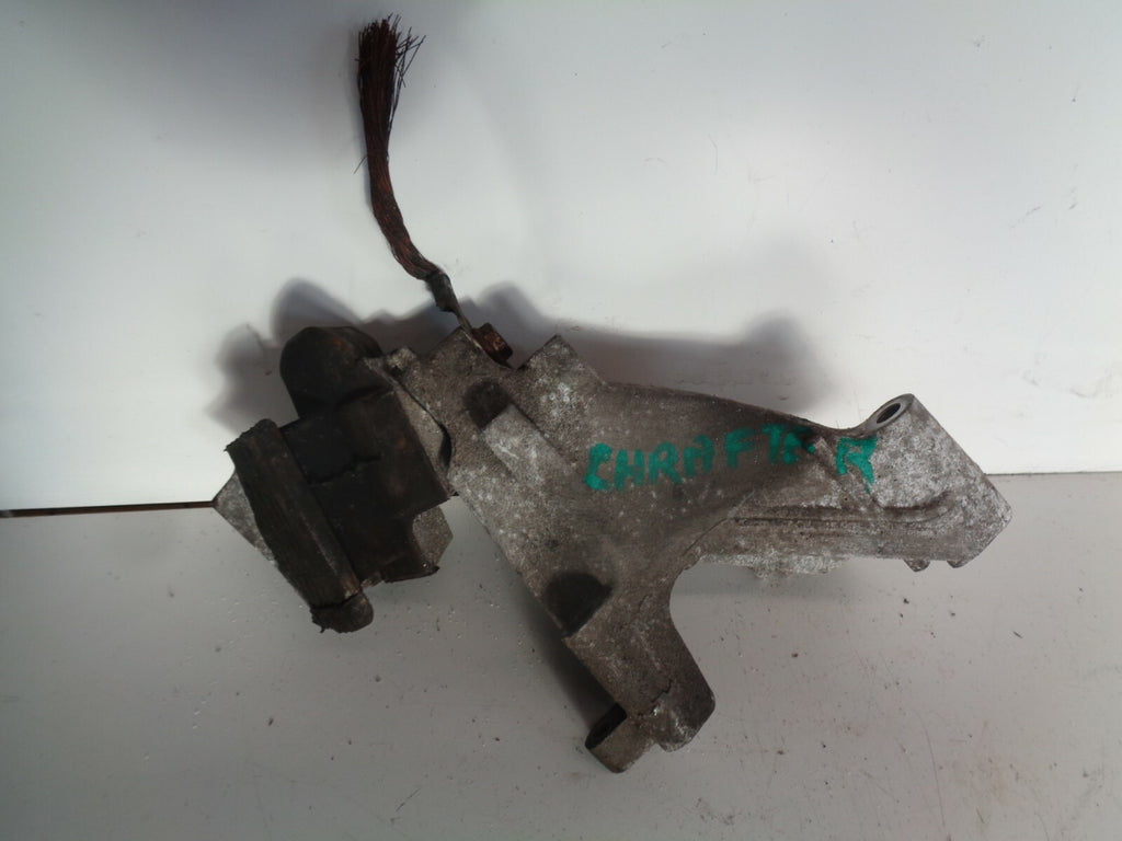 VW VOLKSWAGEN CRAFTER 2013 ENGINE MOUNT SUPPORT BRACKET 03L199307A