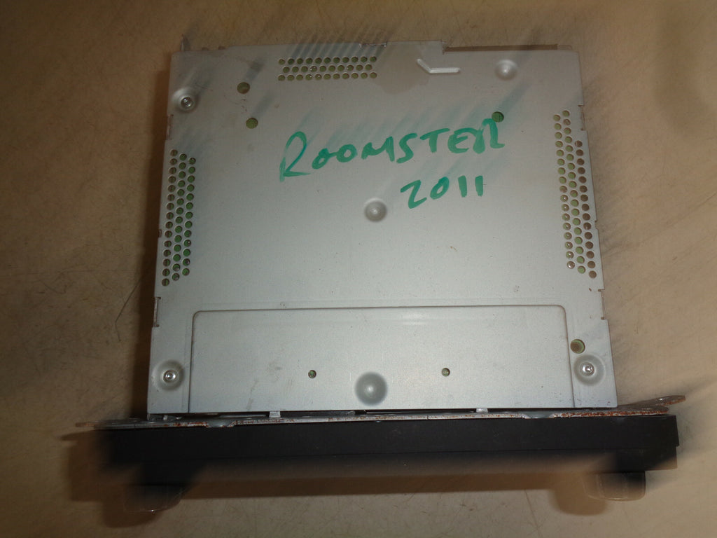 SKODA ROOMSTER 5J 2011 MK2 RADIO CD PLAYER STEREO HEAD UNIT 5J0035161C