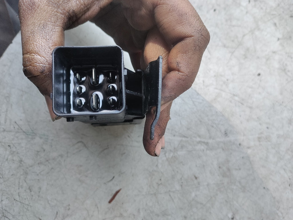 2020 CITROEN BERLINGO MK3 DIESEL GLOW PLUG RELAY 9803299780