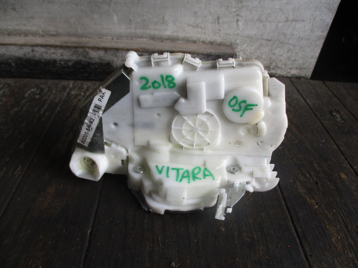 SUZUKI VITARA MK4 2018 OSF DRIVER SIDE FRONT DOOR LOCK MECHANISM 8220154PA2