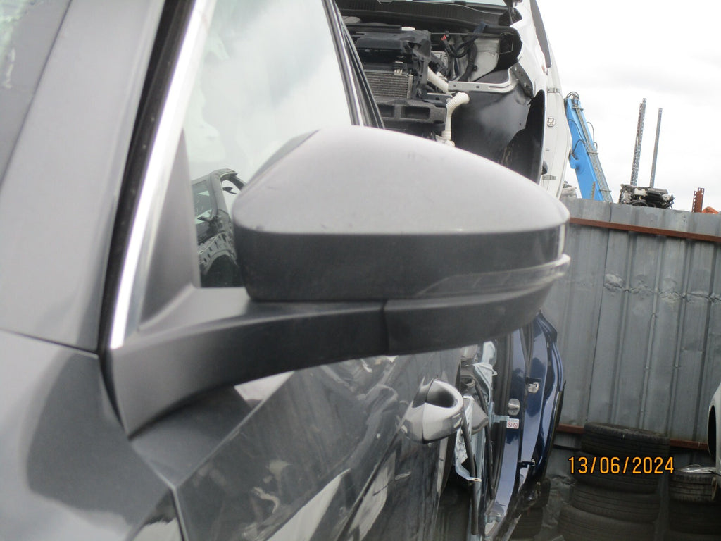 2020 VW VOLKSWAGEN T ROC NSF PASSENGER SIDE POWERFOLD WING MIRROR GREY MET LR7H