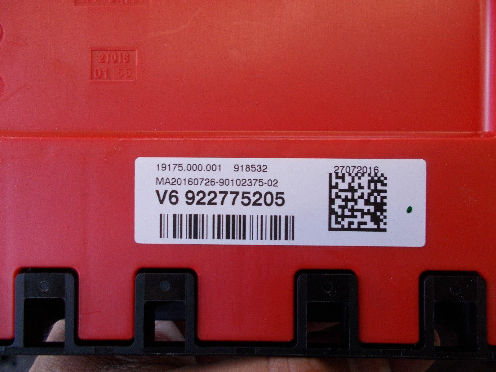 BMW 1 SERIES F20 F21 120i REAR BATTERY RELAY 922775205