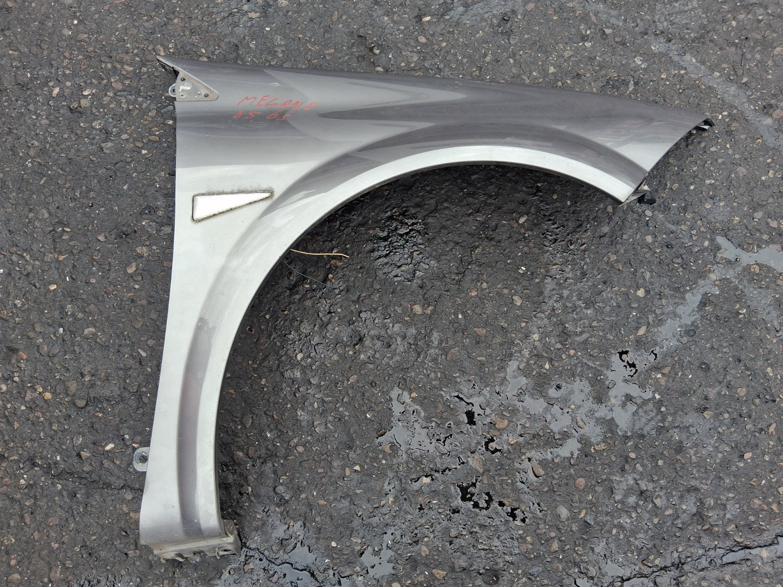 2005 RENAULT MEGANE MK2 OS DRIVER SIDE FRONT WING PANEL GREY