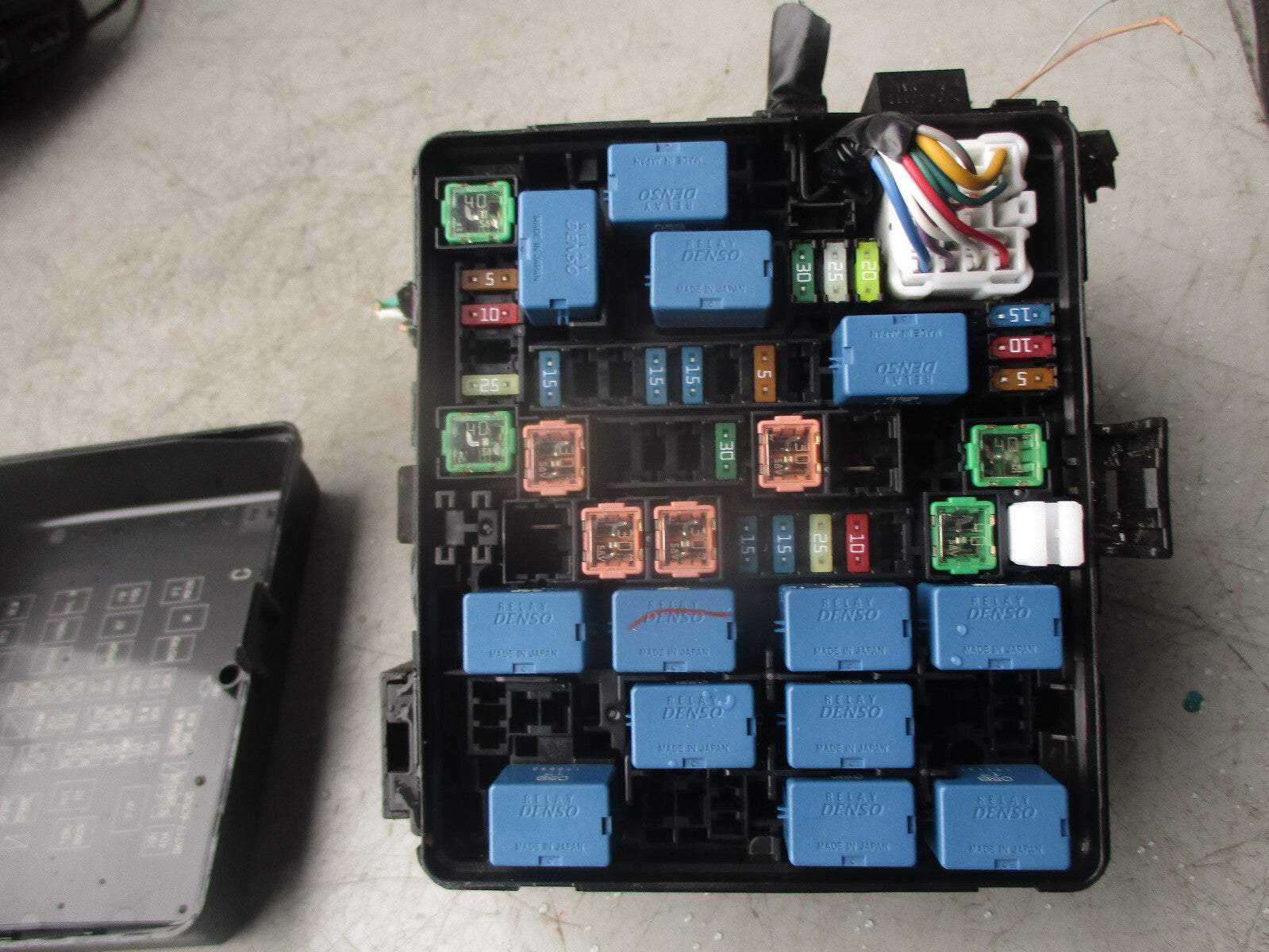 2018 SUZUKI IGNIS 1.2 PETROL FUSE BOX RELAY BOARD