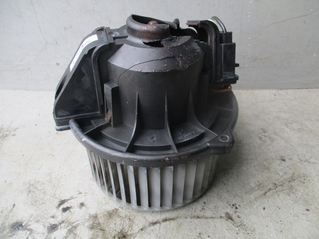 2011 LAND ROVER HEATER BLOWER MOTOR FAN MOTOR 17360045