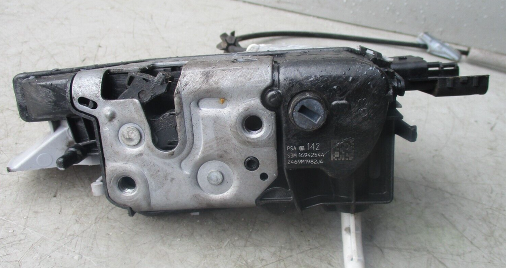 2021 VAUXHALL VIVARO PASSENGER SIDE FRONT DOOR LOCK MECHANISM AND HANDLE 1694254
