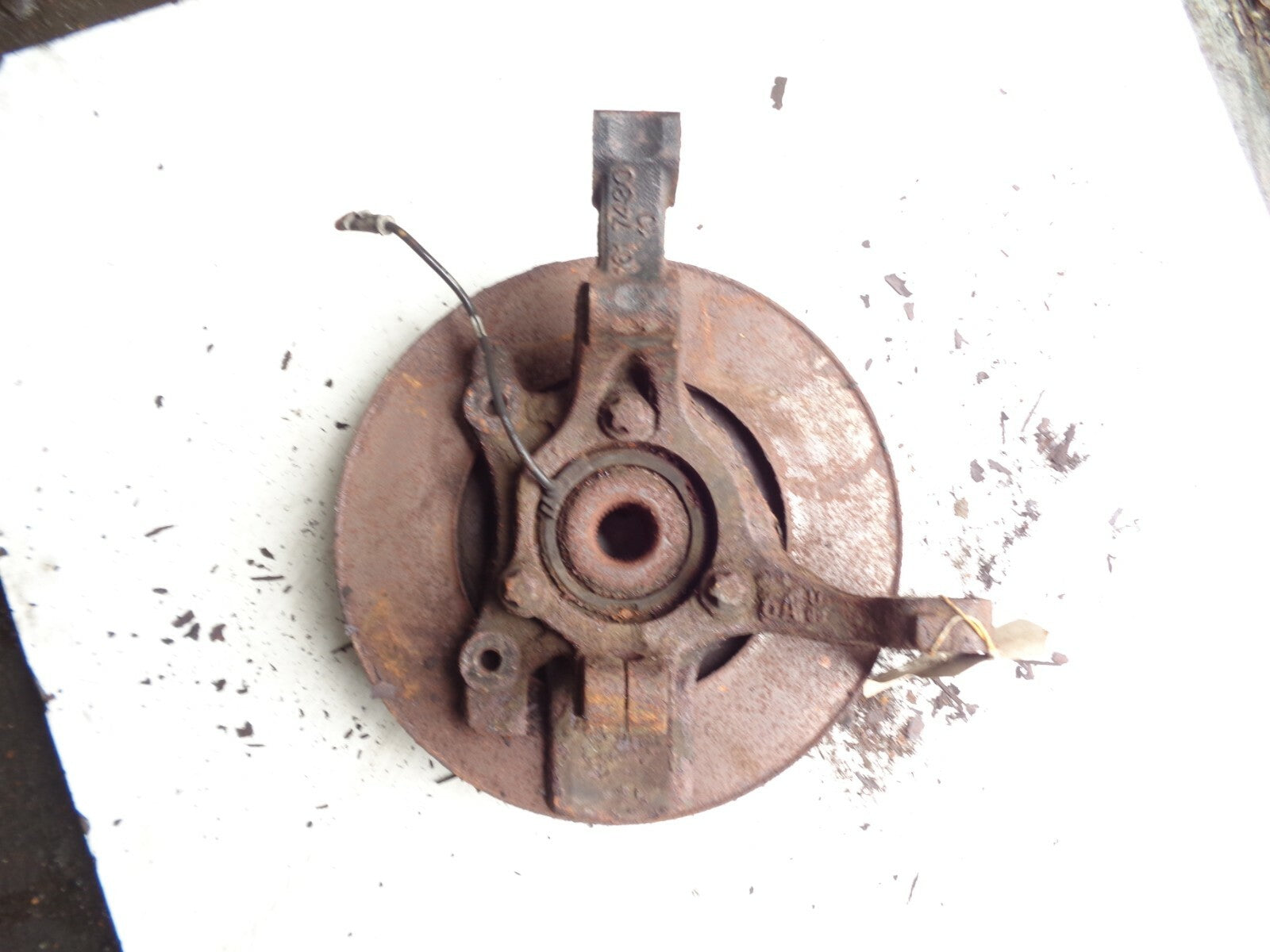 VAUXHALL ASTRA ESTATE H MK5 1.7 2009 OSF DRIVER FRONT WHEEL HUB BEARING DISC