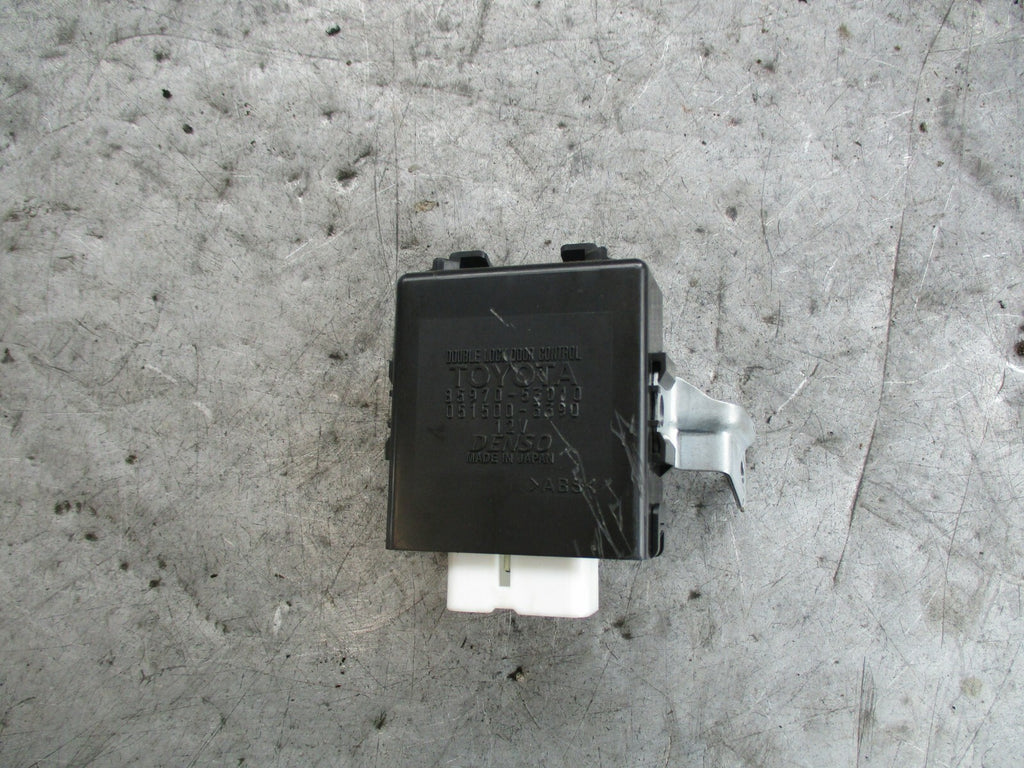 LEXUS IS MK1 99-05 CENTRAL DOOR LOCK CONTROL MODULE ECU 8597053010