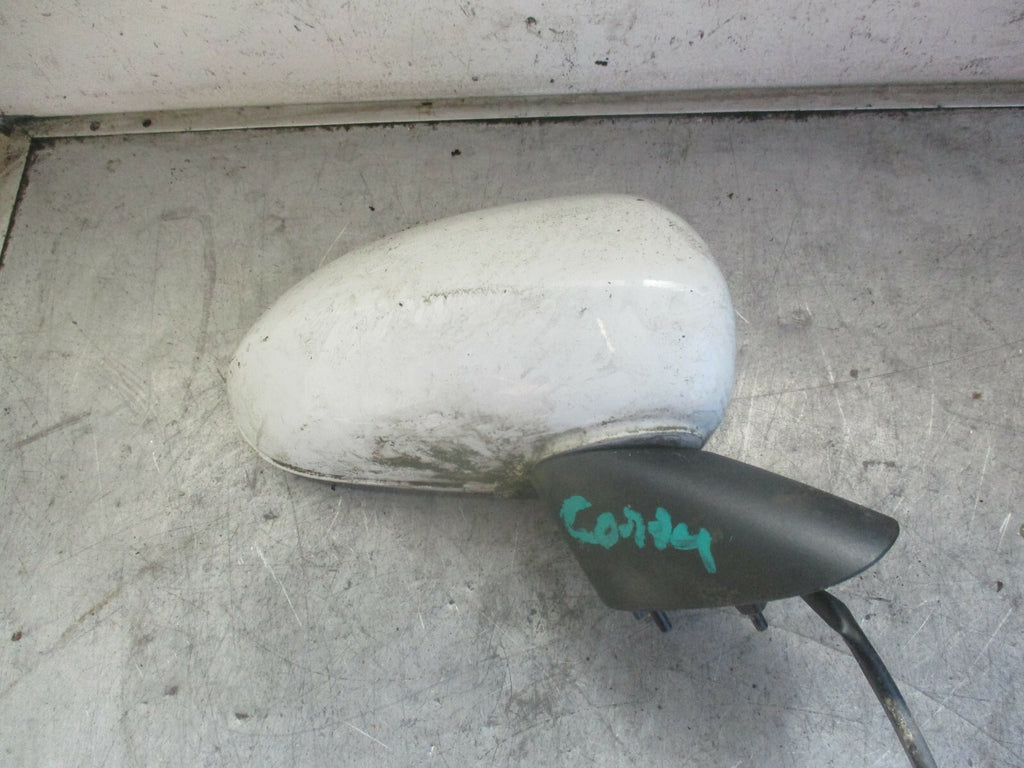 VAUXHALL CORSA D OS DRIVER SIDE ELECTRIC WING MIRROR GREY