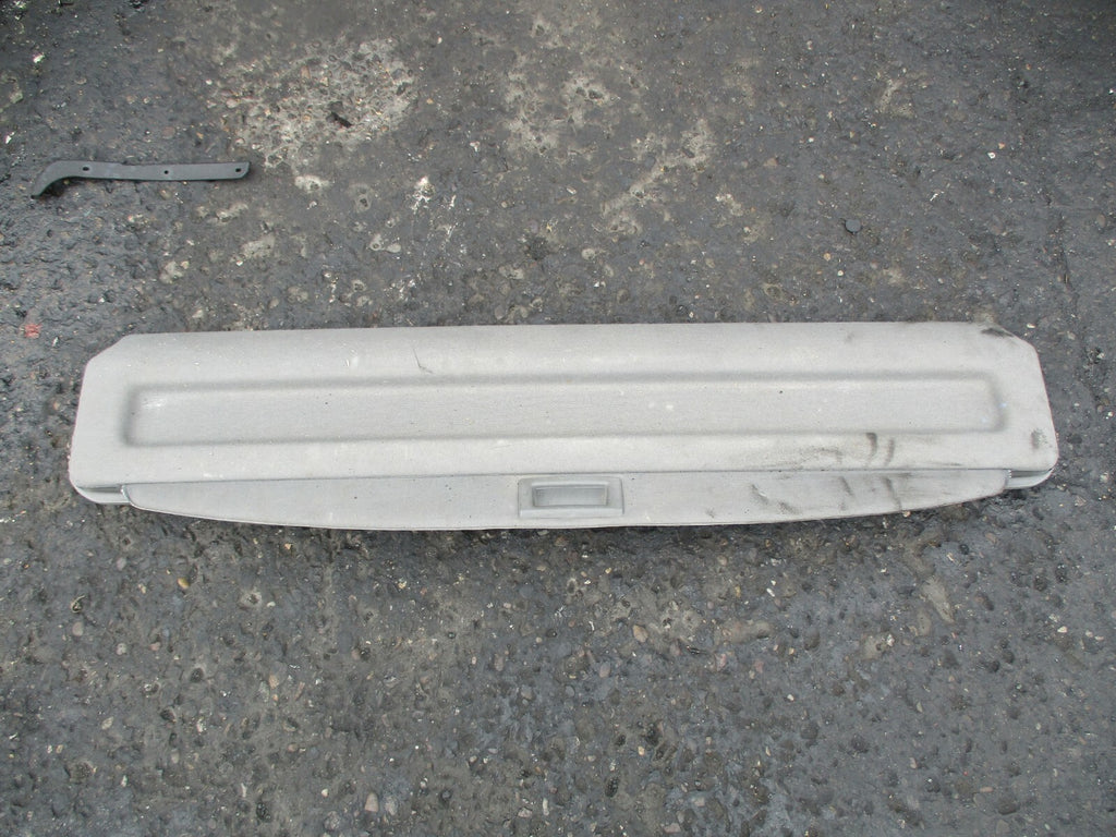 RENAULT LAGUNA MK2 ESTATE RETRACTABLE PARCEL SHELF BOOT LOAD COVER 8200316660