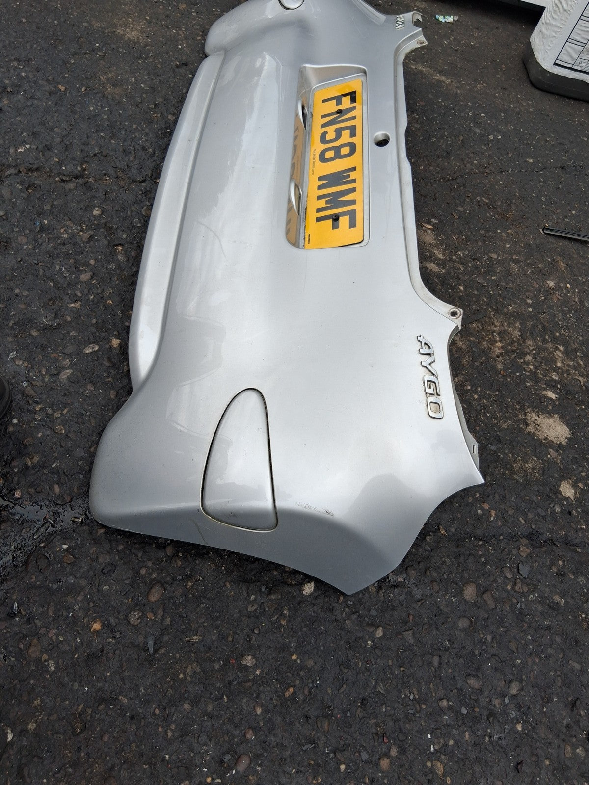 2008 TOYOTA AYGO MK1 REAR COMPLETE BUMPER SILVER