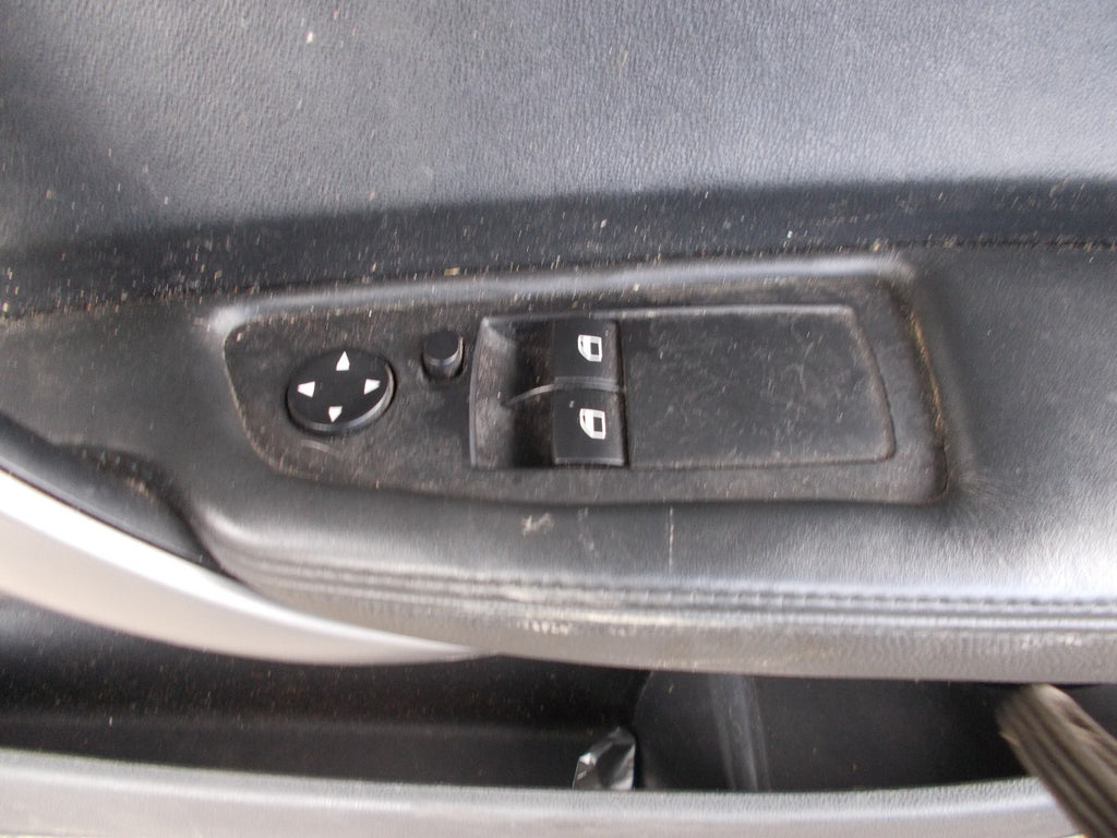BMW 1 SERIES E87 2004 OSF DRIVER SIDE FRONT DOOR CARD LEATHER