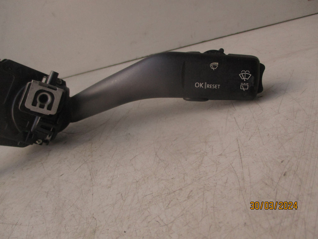 2005 VOLKSWAGEN GOLF MK5 WIPER AND INDICATOR STALKS 1K0953519A 1K0953513A