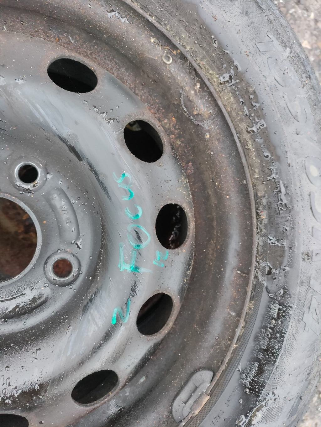 2002 FORD FOCUS MK1 14 INCH STEEL WHEEL WITH TYRE 185/65R14 REF 2