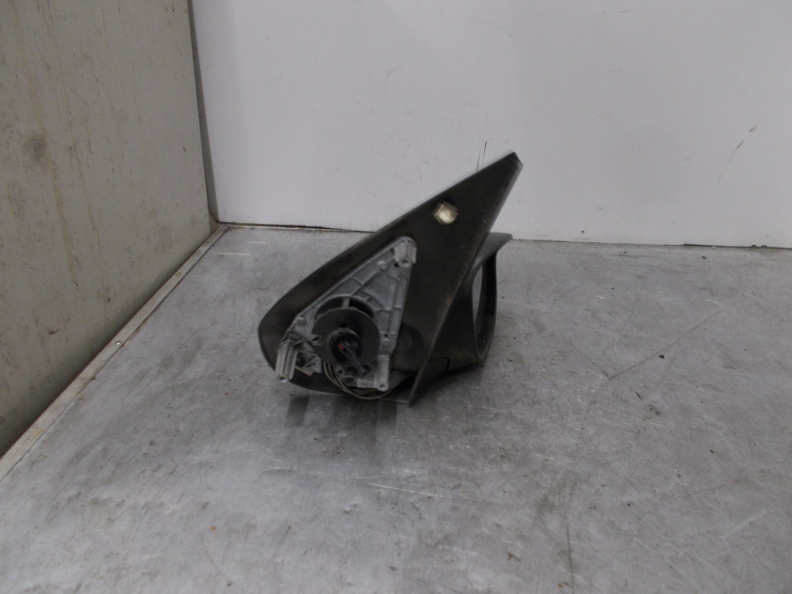 PEUGEOT 206 OS/ DRIVER SIDE MANUAL WING MIRROR BLACK CP5015000