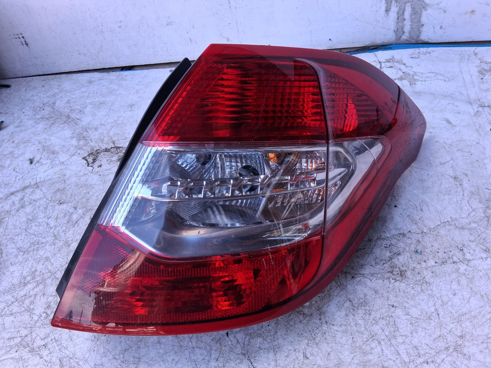 2013 CITROEN C4 MK2 OSR DRIVER SIDE REAR OUTER TAIL LIGHT LAMP