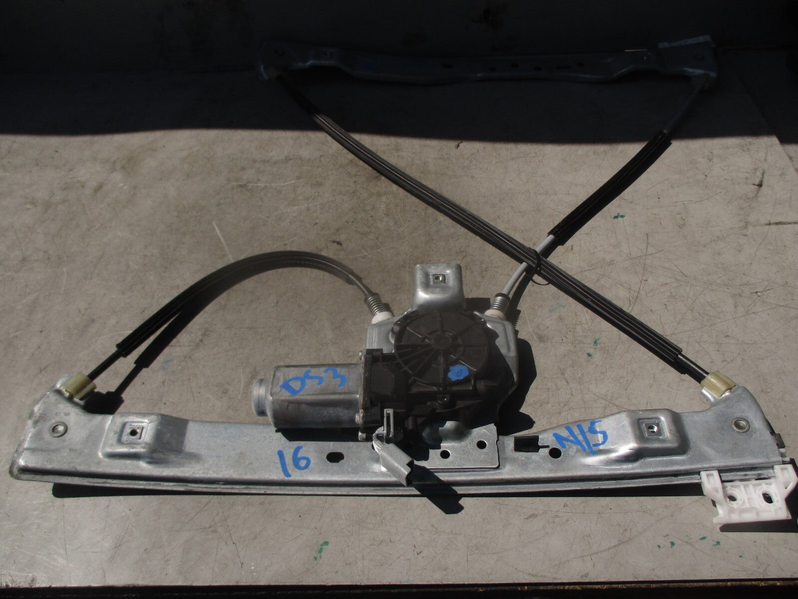 2016 CITROEN DS3 NSF PASSENGER SIDE FRONT LEFT WINDOW MOTOR REGULATOR 9683690280