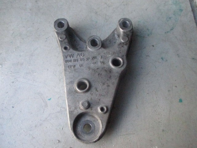 2005 VW VOLKSWAGEN POLO ENGINE MOUNT BRACKET 6Q0199185M