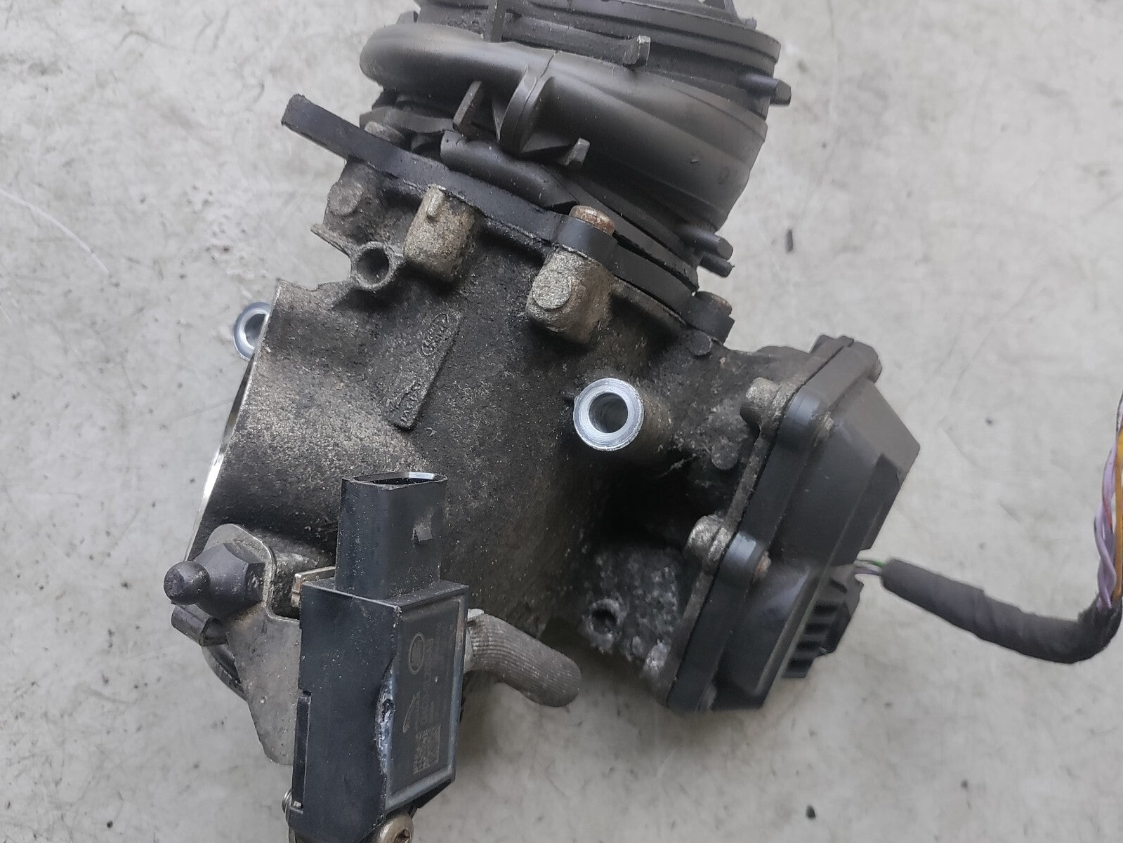 JAGUAR XE 2017 2.0 DIESEL EGR VALVE UNIT G4D35H273AB