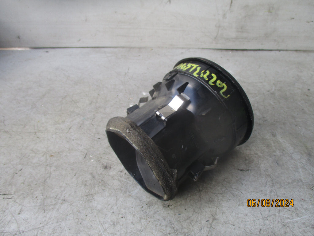 2020 MERCEDES BENZ SPRINTER W907 FRONT DASHBOARD AIR VENT A9108303201
