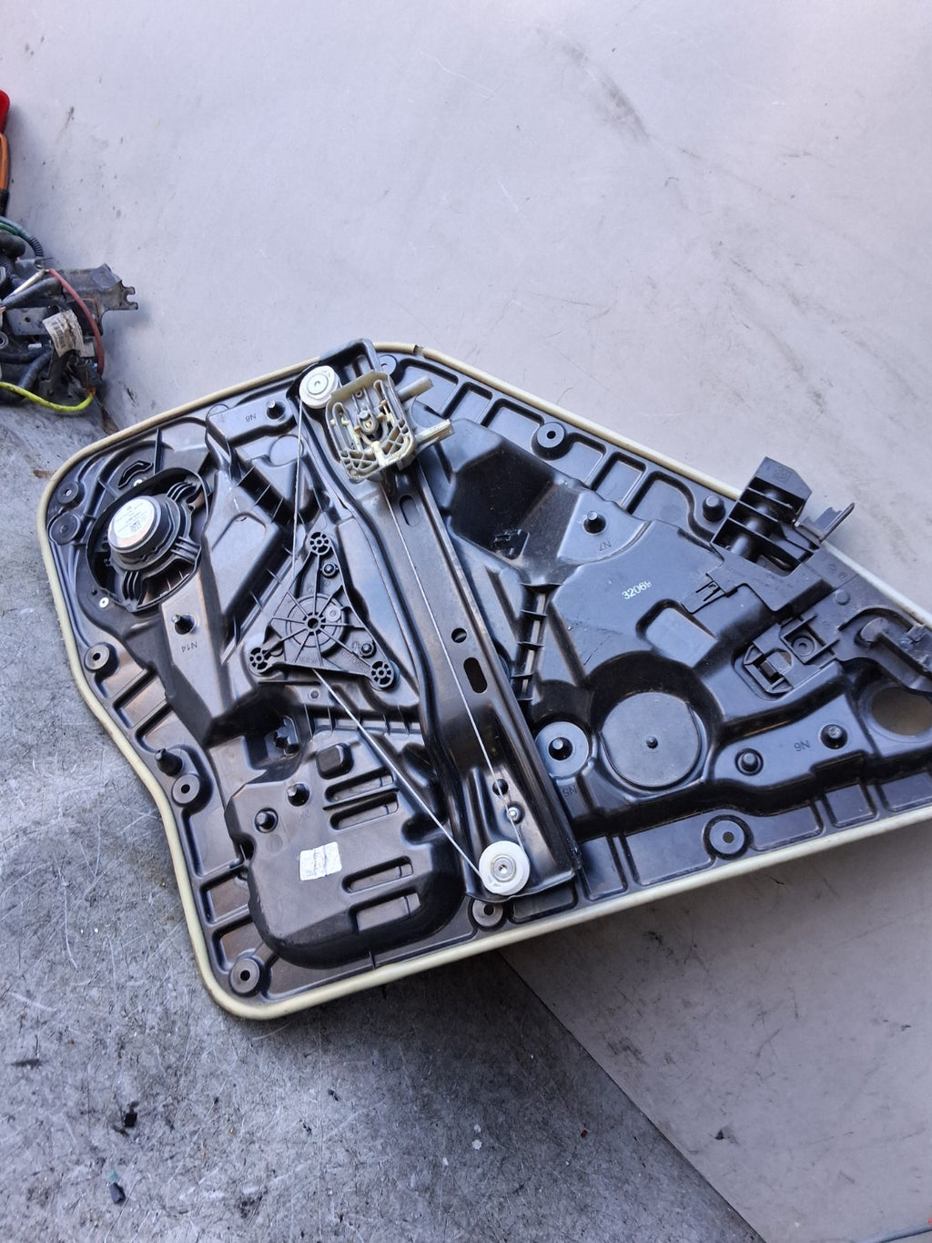 2021 MERCEDES A CLASS V177 OSR DRIVER REAR WINDOW REGULATOR & DOOR MODULE