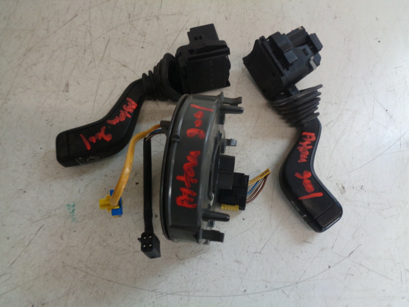 VAUXHALL ASTRA G 2001 WIPER INDICATOR + SQUIB STALKS SWITCHES