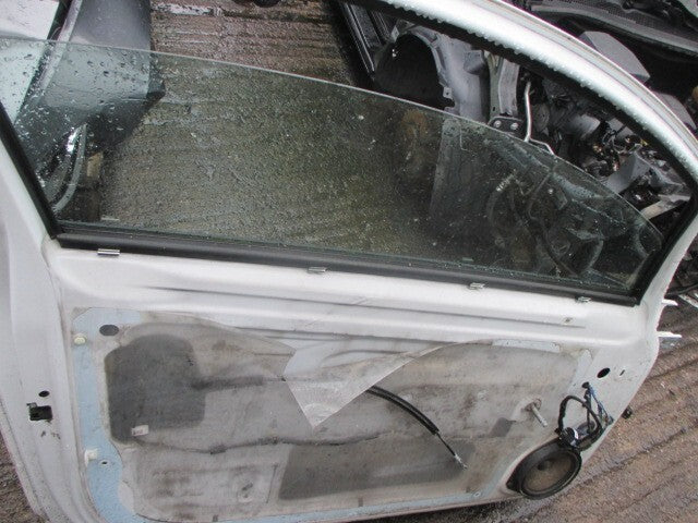 2011 VAUXHALL CORSA D 3 DOOR NSF PASSENGER SIDE FRONT DOOR WHITE