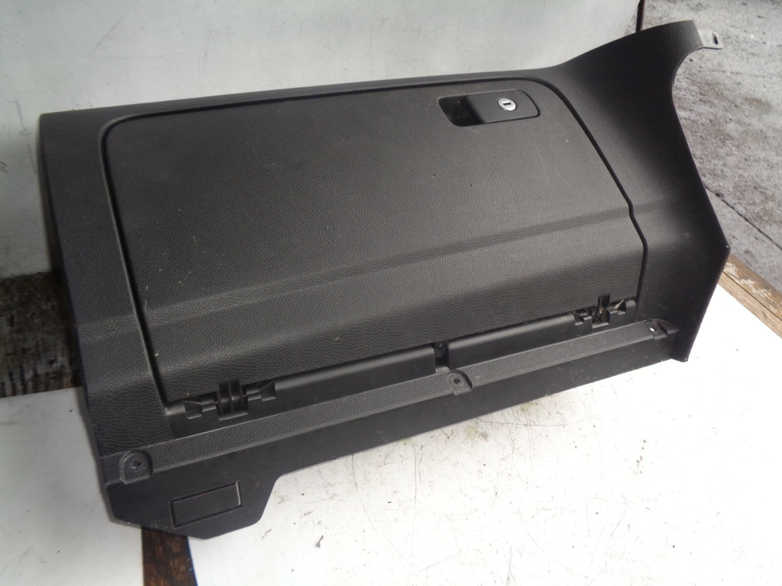 VW VOLKSWAGEN GOLF MK6 1.6 TDI GLOVEBOX STORAGE COMPARTMENT 1k2 857 097