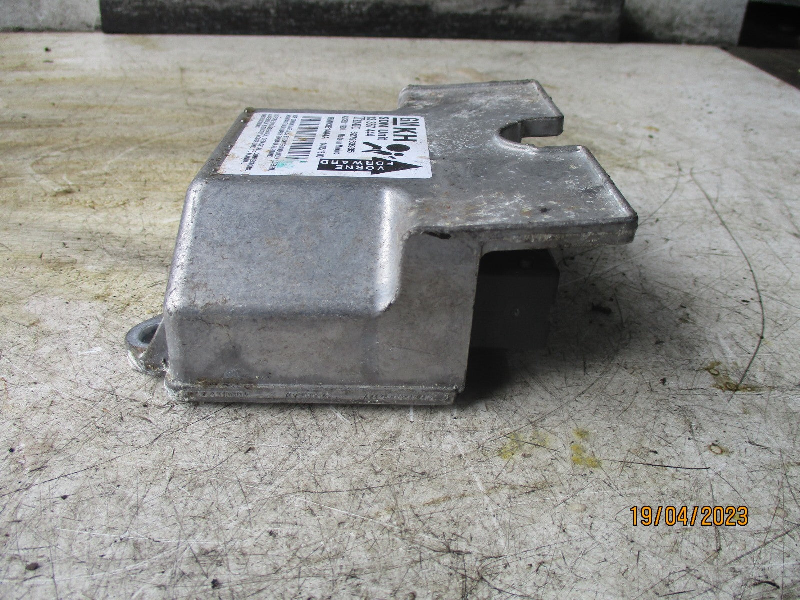 VAUXHALL ZAFIRA B 2012 AIRBAG CONTROL UNIT MODULE 327963935