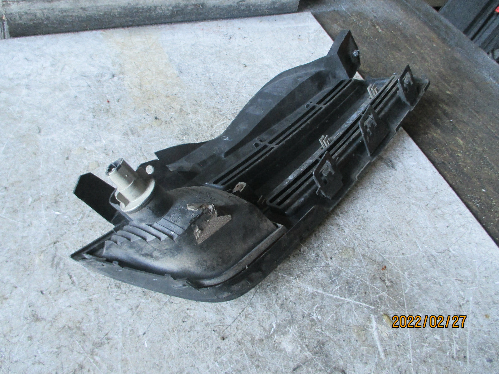 NISSAN MICRA 2006 K12 NSF PASSENGER SIDE FRONT FOGLIGHT GRILL