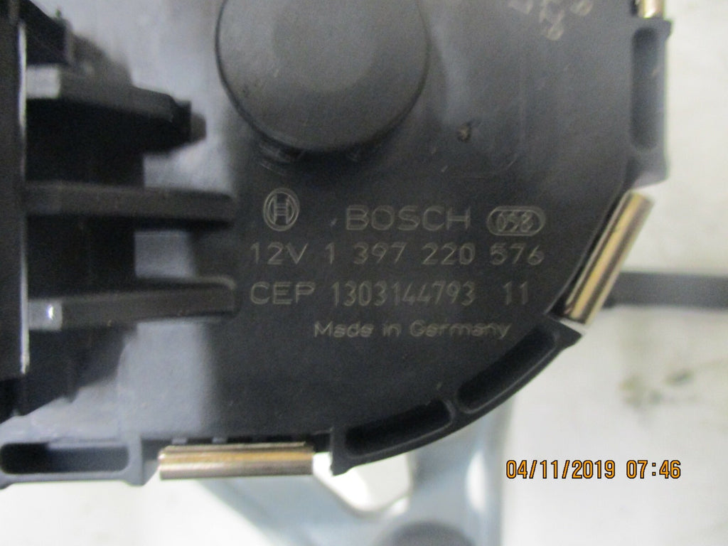PEUGEOT 3008 2010 FRONT NS PASSENGER SIDE WIPER MOTOR 1397220576 3397021288