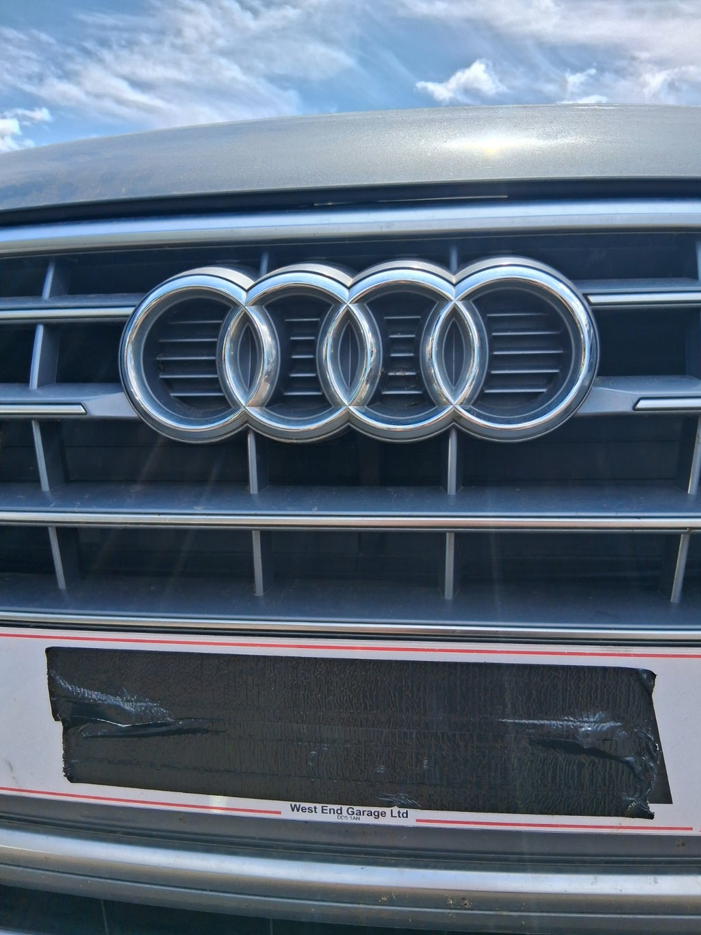 2019 AUDI Q5 FY FRONT BUMPER CENTER GRILL WITHOUT PDC SENSOR