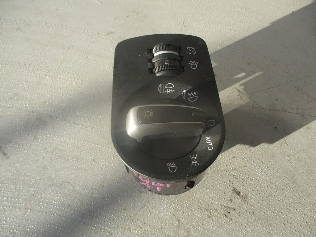 AUDI A1 8X 2015 HEADLIGHT SWITCH CONTROL 8X2941531M
