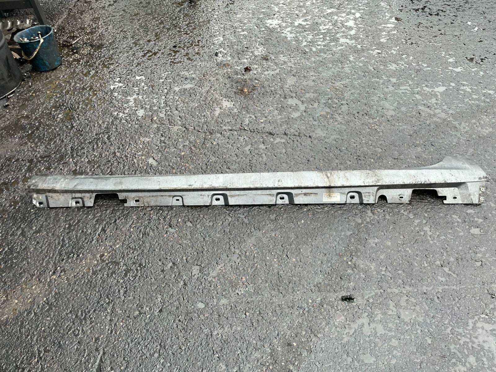 BMW 5 SERIES GT F07 2016 NS PASSENGER SIDE SIDE SKIRT GREY TRIM PANEL