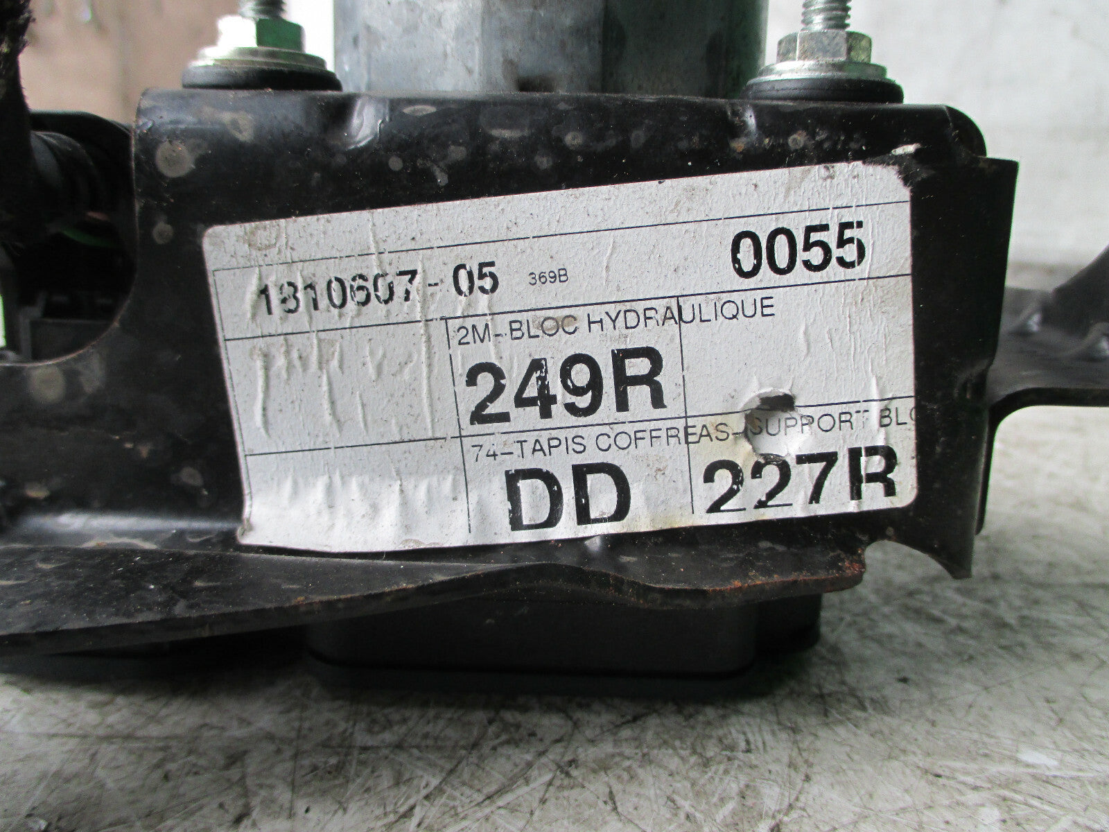 DACIA SANDERO 2018 ABS BRAKE PUMP CONTROLLER MODULE 476603249R 1810607-05 249R
