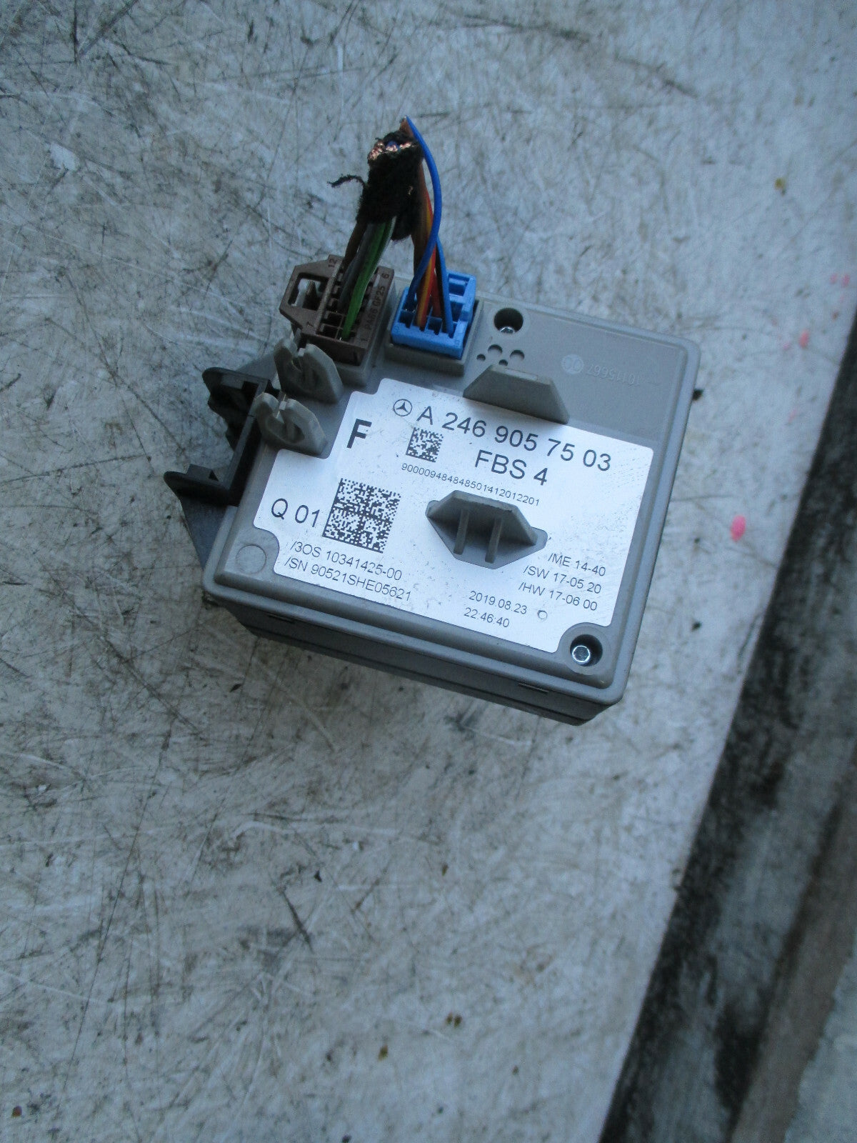 MERCEDES GLA MK1 X156 2019 IGNITION CONTROL MODULE A2469057503