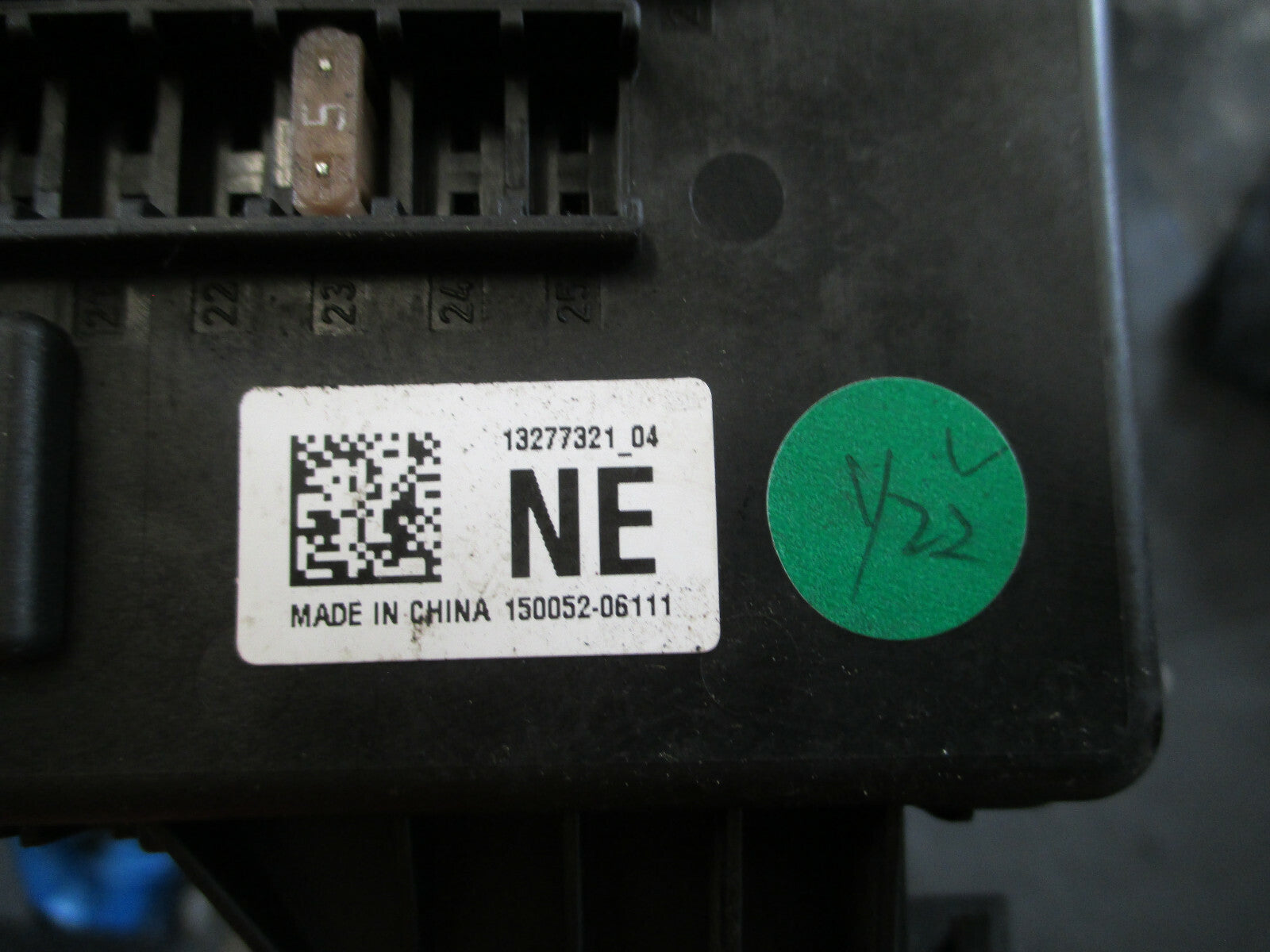 VAUXHALL INSIGNIA A MK1 2011 FUSE BOX MODULE UNIT 13277321