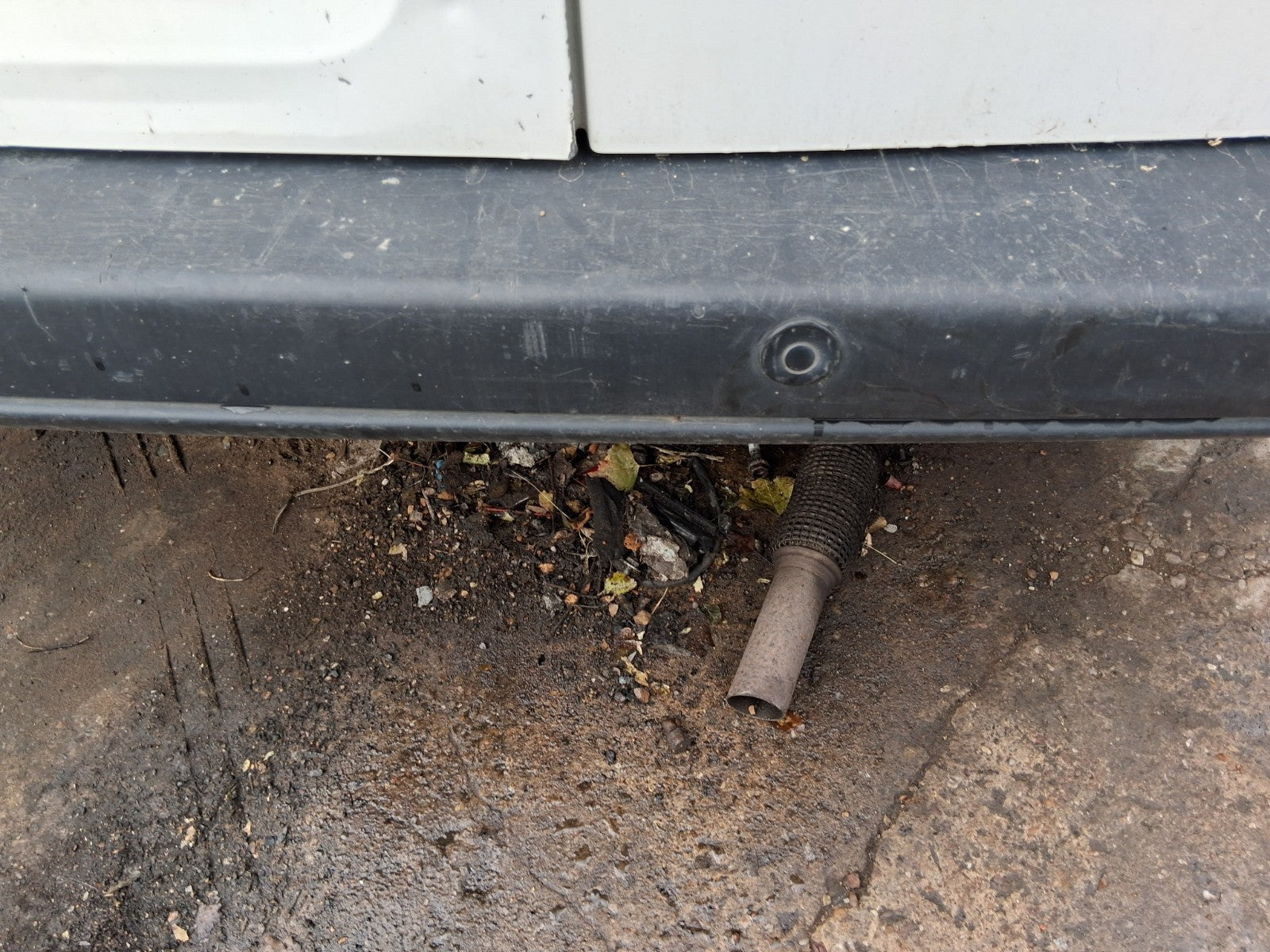 2017 PEUGEOT PARTNER MK2 COMPLETE REAR BUMPER WITH PDC SENSORS BLACK