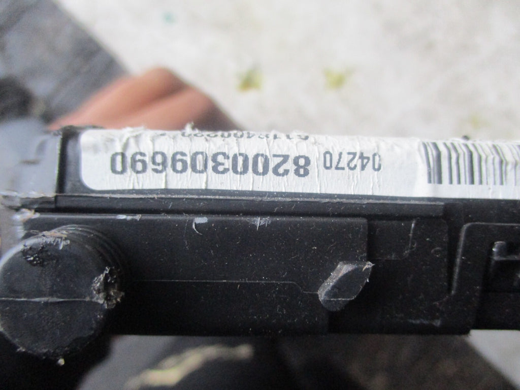 RENAULT MEGANE MK2 2007 BODY MODULE UNIT ECU 8200309690