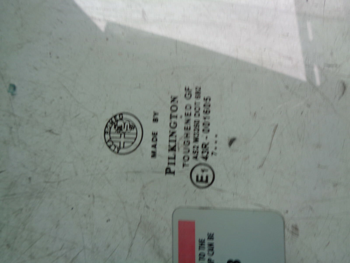 ALFA ROMEO 159 2004-11 NSF PASSENGER SIDE FRONT DOOR WINDOW GLASS