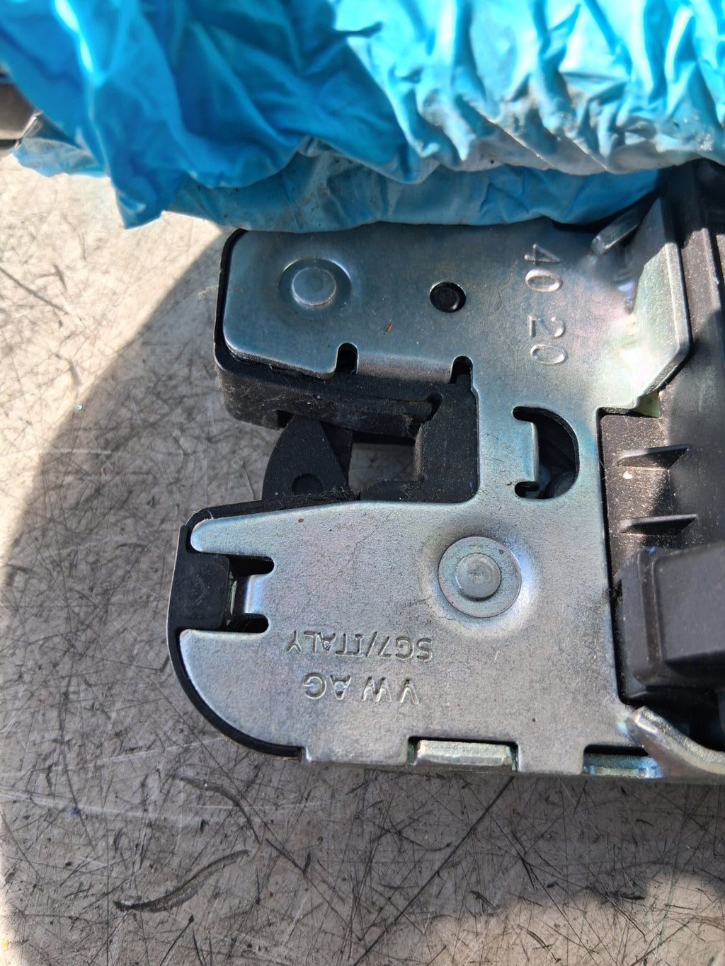 2021 SKODA SCALA BOOT TAILGATE LOCK 654827505