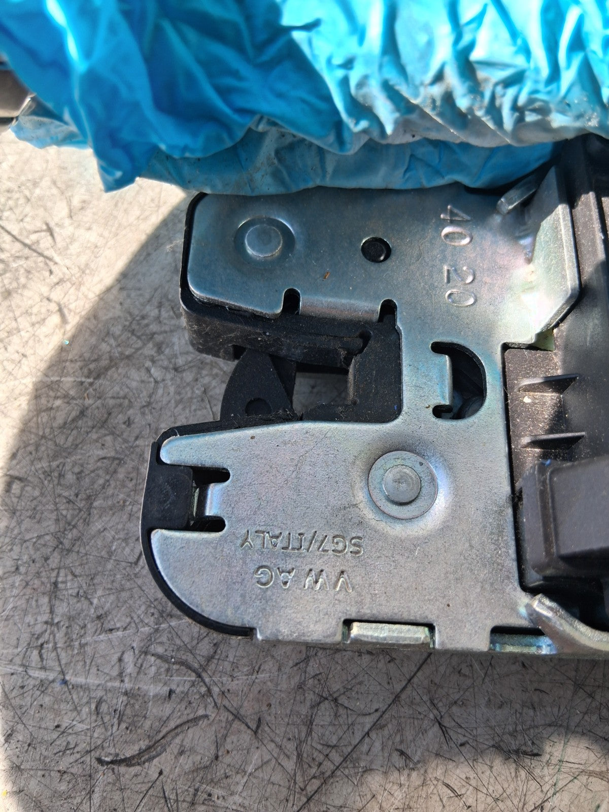 2021 SKODA SCALA BOOT TAILGATE LOCK 654827505