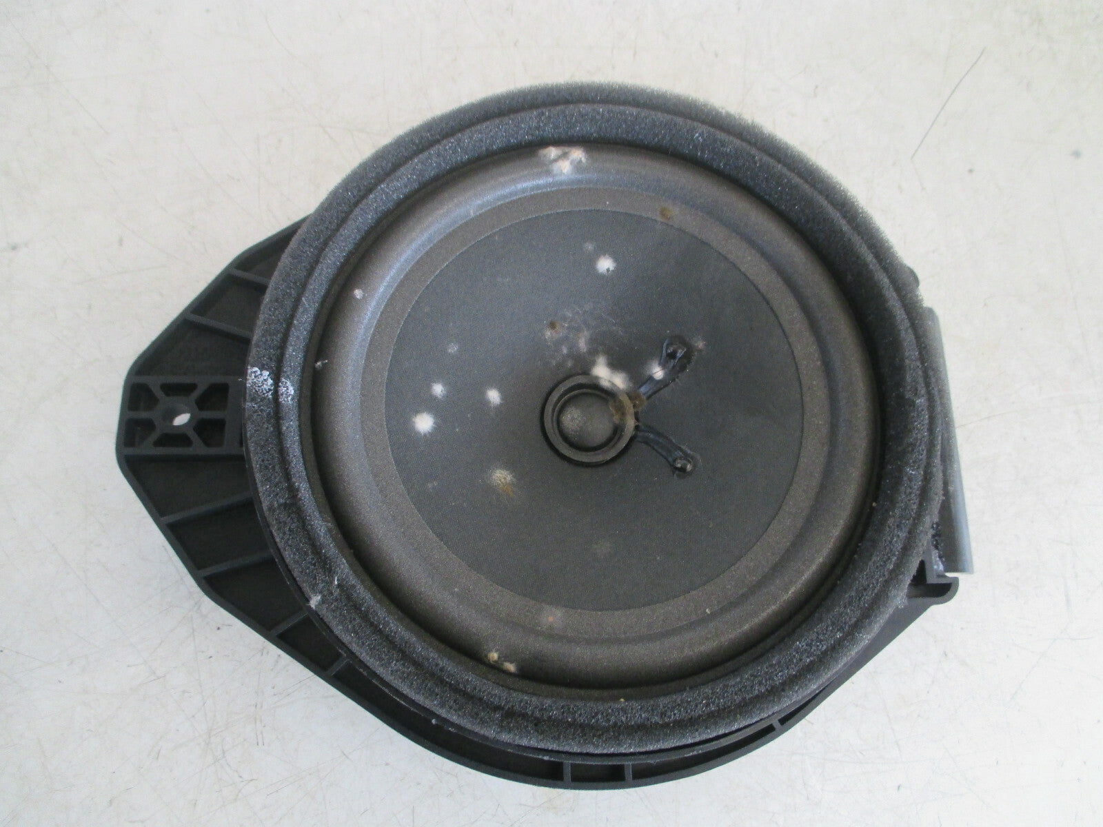 VAUXHALL VIVA 2018 NSF PASSENGER SIDE FRONT DOOR SPEAKER 42518288