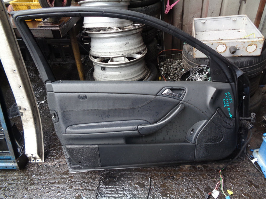 MERCEDES BENZ C-CLASS COUPE DOOR 2006 NS PASSENGER SIDE DOOR DAMAGED