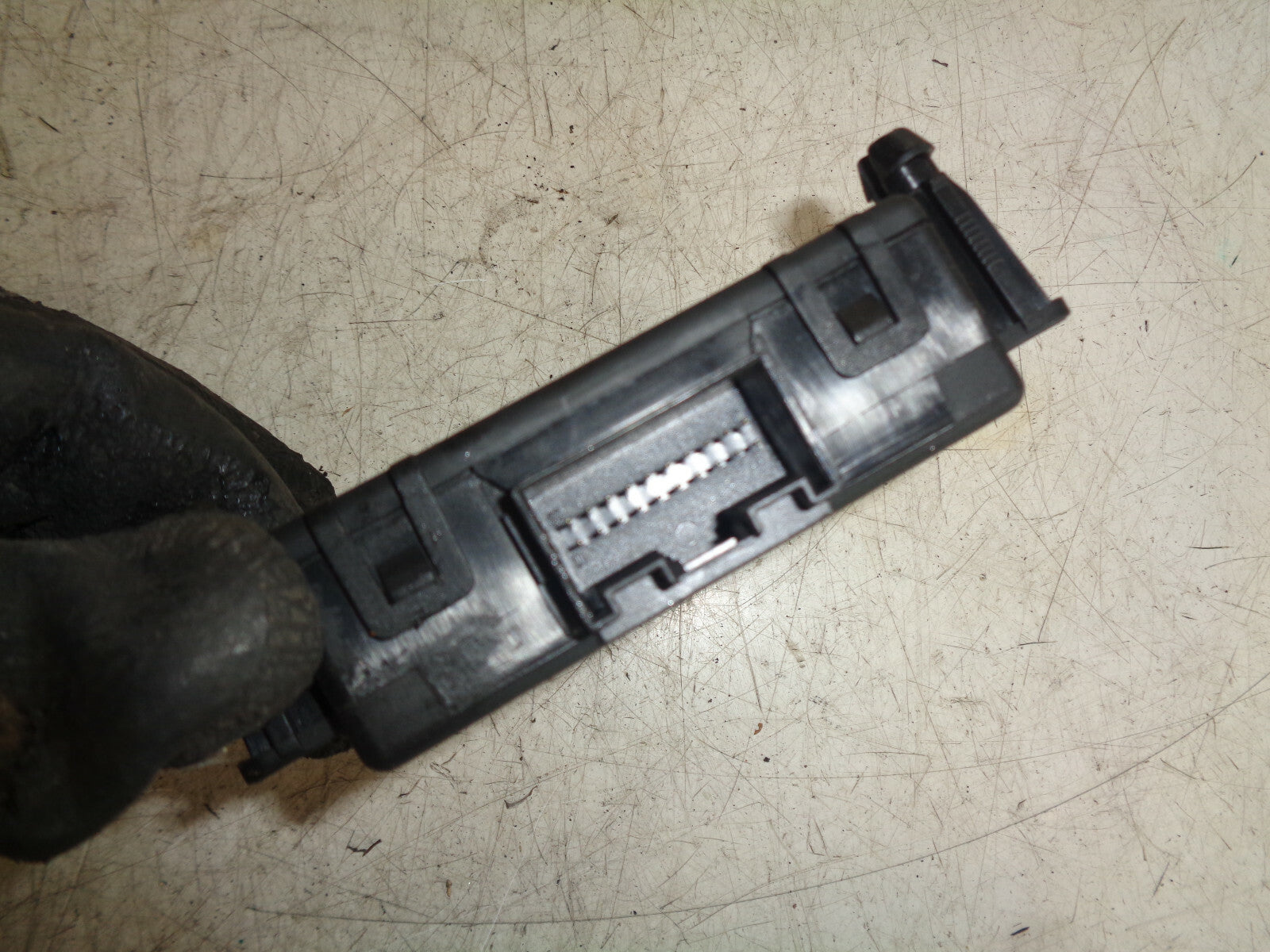 VW VOLKSWAGEN PASSAT B6 2007 GATEWAY INTERFACE CONTROL MODULE 3C0907530E