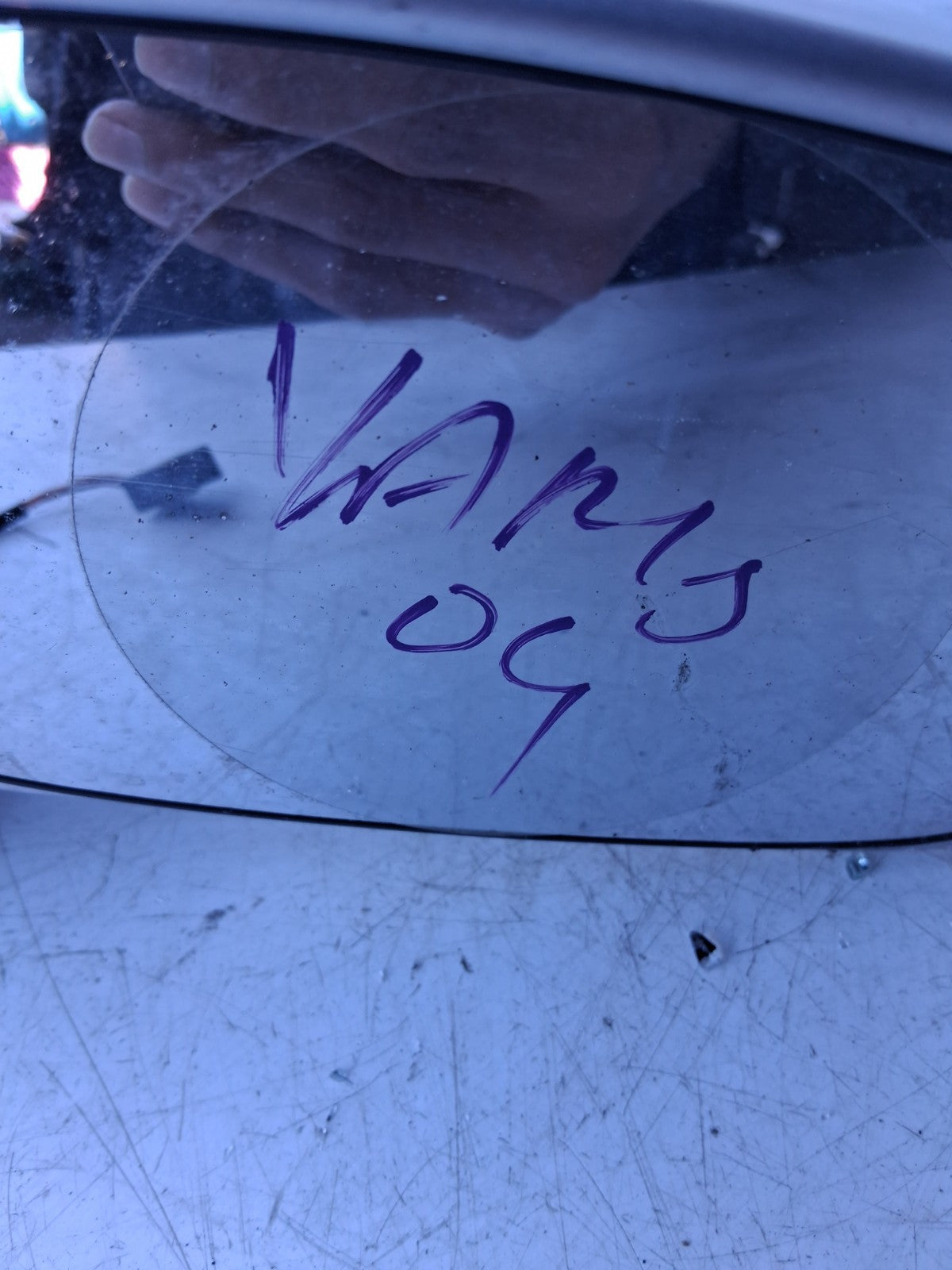 TOYOTA YARIS 2004 OSF FRONT RIGHT DRIVER SIDE MANUAL WING MIRROR 879100D02000